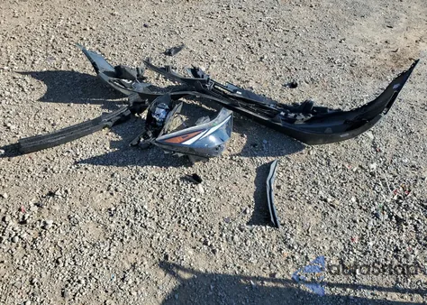 2022 Hyundai Elantra Sel z USA, uszkodzony, nr VIN KMHLM4AG2NU322171